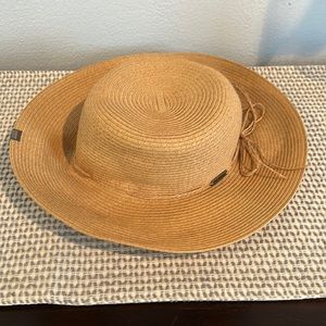 Straw hat… Outdoor Research